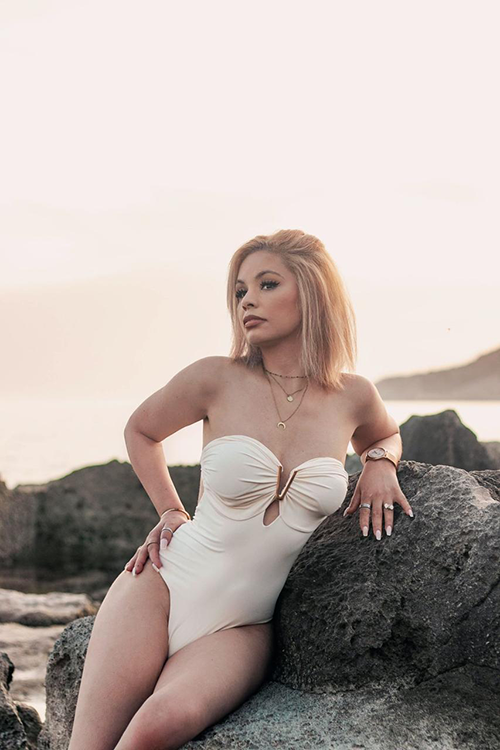 Ibiza tops - Escorts - SUSANA